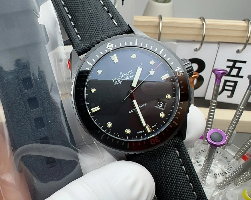 TW廠復刻寶珀 Fifty Fathoms Bathyscaphe 5000-0130-B52A 主圖片