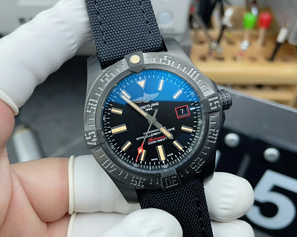 BLS廠復刻百年靈復仇者 Avenger Blackbird 44 V1731110.BD74.109W.M20BASA.1 主圖片